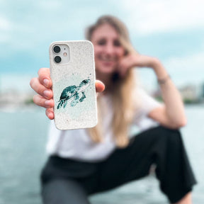 iPhone 15 pro max Hülle - Schildkröte grün - "Baby Turtle" - nachhaltig