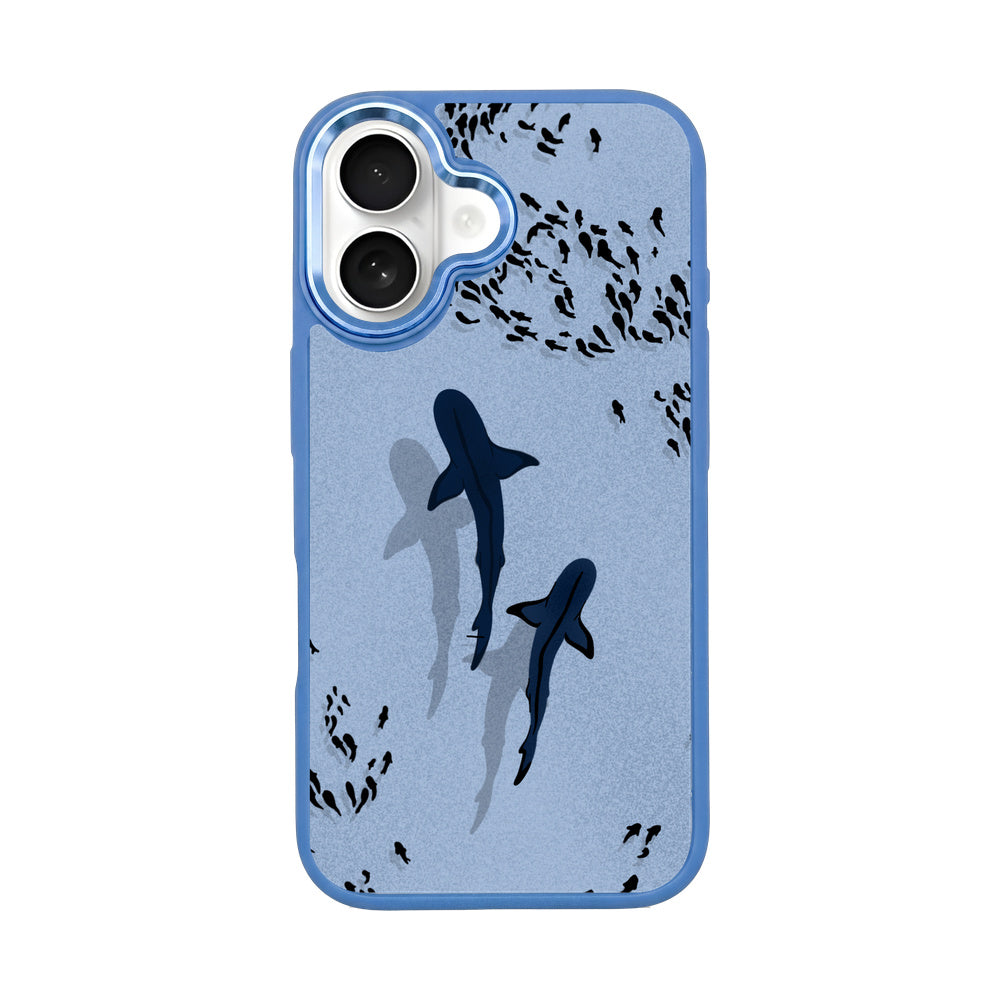 iPhone 16 Hülle - Hai blau - "Into the blue" nachhaltig
