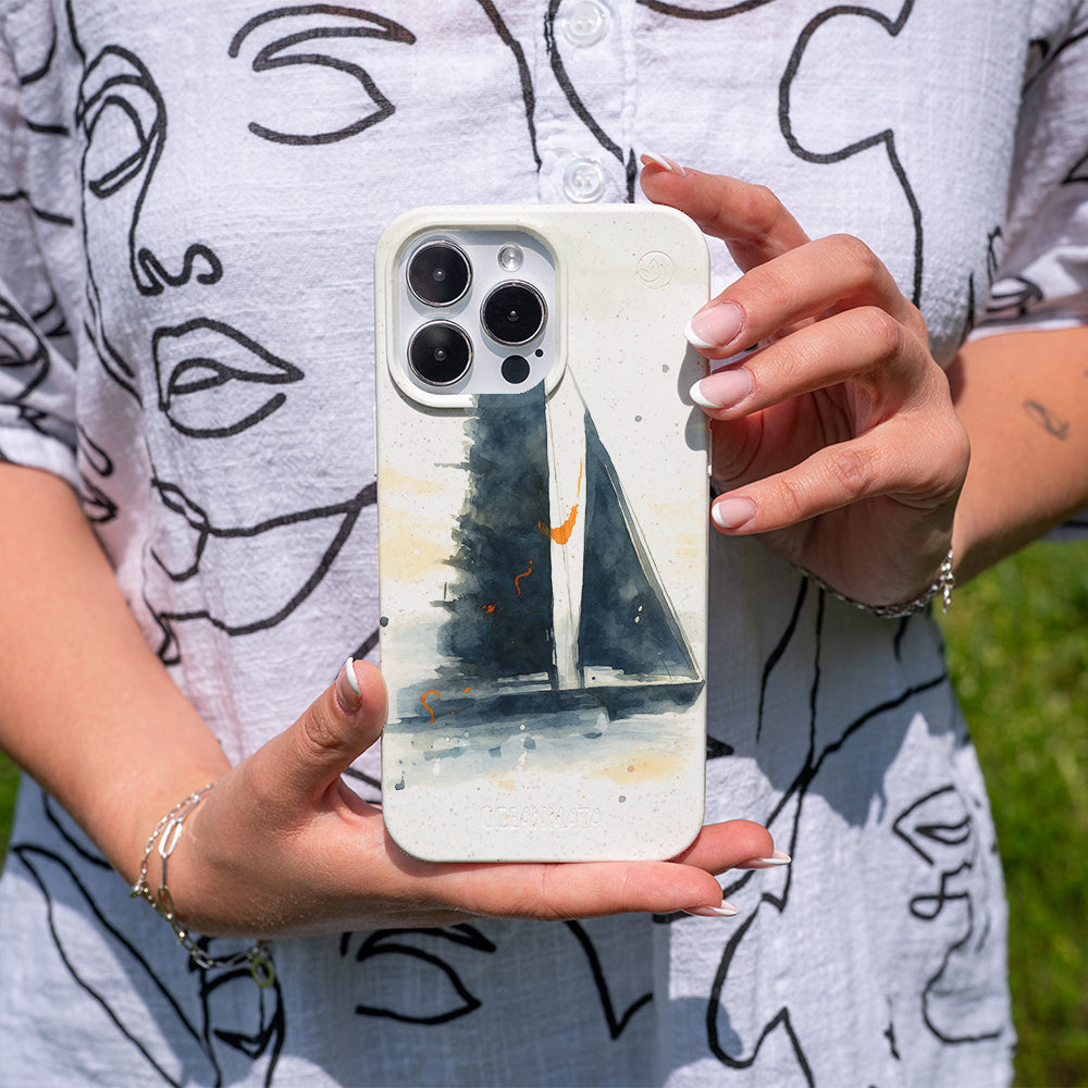iPhone 17 Air Hülle - Segeln weiß - "Golden Horizon" - nachhaltig