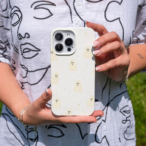 iPhone 15 pro max Hülle - Geist weiß - "LittleGhost" - nachhaltig