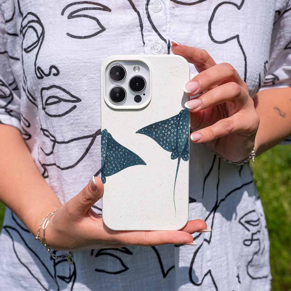 iPhone 15 pro max Hülle - Ray weiß - "RayDance" - nachhaltig